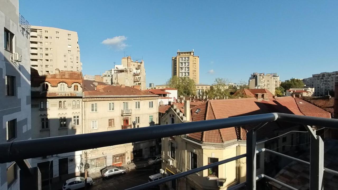 Old Town Flowery Apartment Bucharest Exterior photo